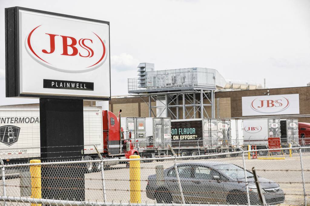 000_9B99M9.jpg RESGATE MILIONÁRIO - Maior produtor de proteína animal do mundo, o grupo JBS teve seus dados sequestrados e pagou 11 milhões de dólares a uma quadrilha para devolvê-los -