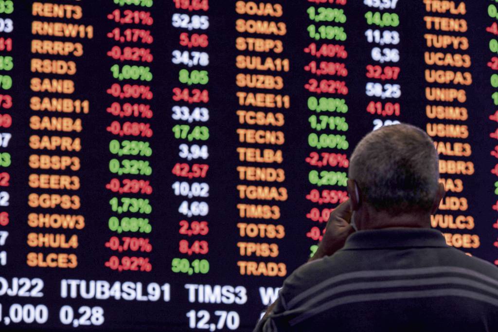 20234168-high.jpeg EM FUGA - Pregão na bolsa: investidor brasileiro vai em busca da segurança de retornos da renda fixa -