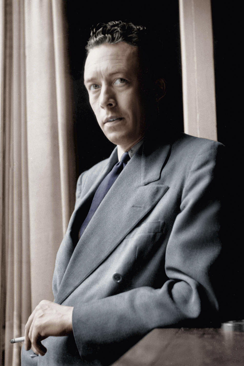ALBERT-CAMUS-ESCRITOR-10.jpg2 COERÊNCIA ACIMA DE TUDO - Camus: “Não é mais tanto do indivíduo que a sociedade deve defender-se, mas, sim, do Estado” -
