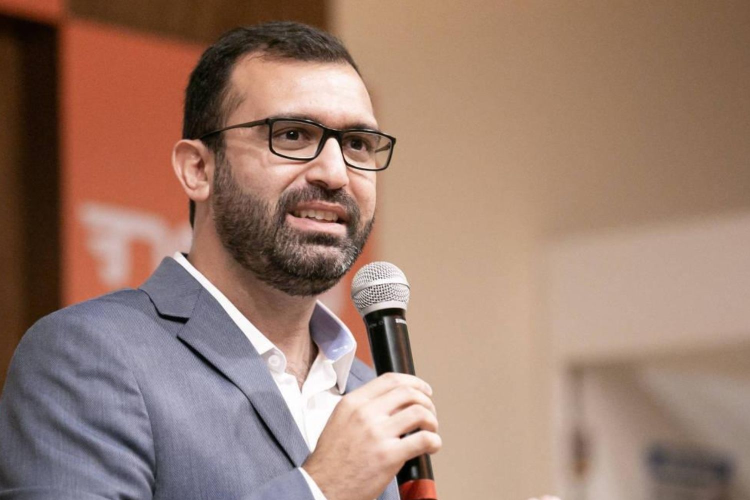 A mudança no estatuto que dividiu o partido Novo