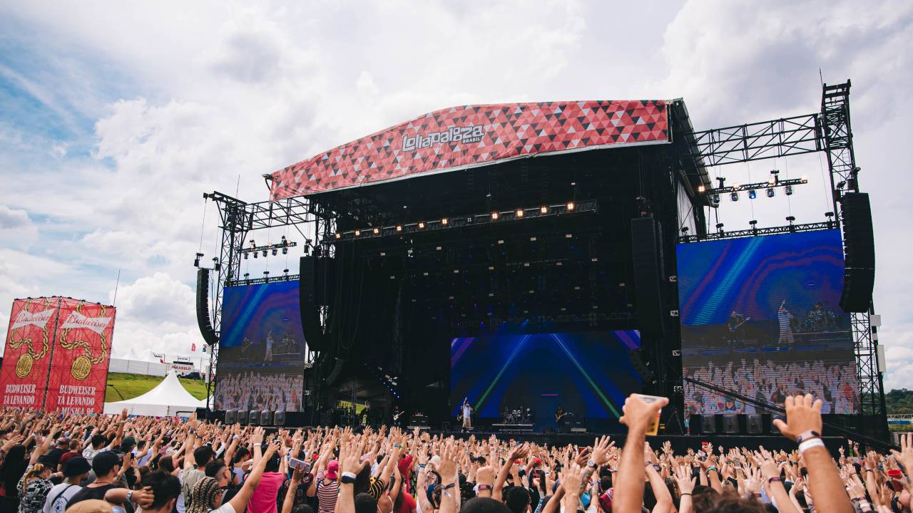 O público no festival Lollapalooza Brasil 2022