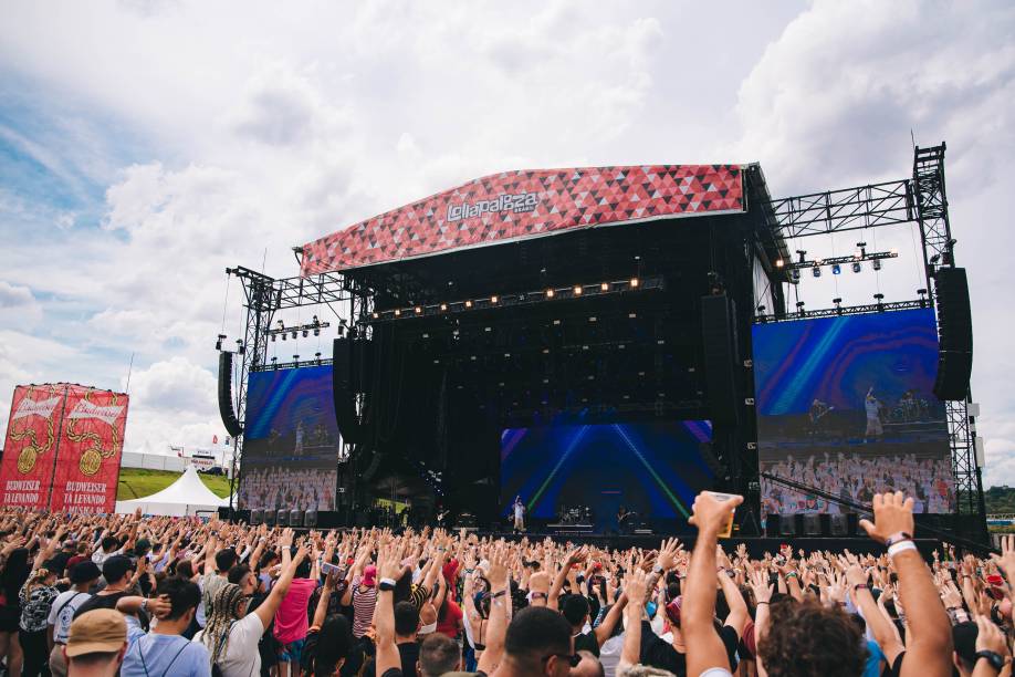 O público no festival Lollapalooza Brasil 2022