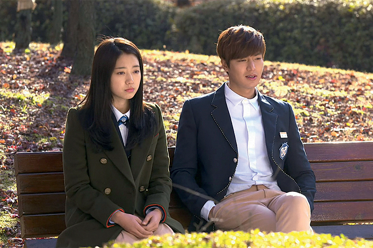 HERDEIROS 03.jpg Heirs (2013)Park Shin-Hye and Lee Min-Ho in Sangsogjadeul (2013)PeoplePark Shin-Hye, Lee Min-HoTitlesHeirs, The Continuity of Sweet Love