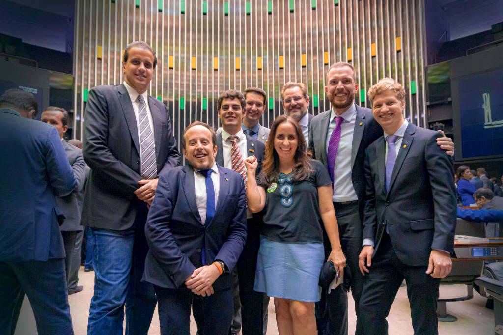 FOTO- DIVULGACAOhttps://www1.folha.uol.com.br/opiniao/2019/12/fundao-nao.shtml RACHA - Bancada da legenda: atritos e preocupação com a reeleição -