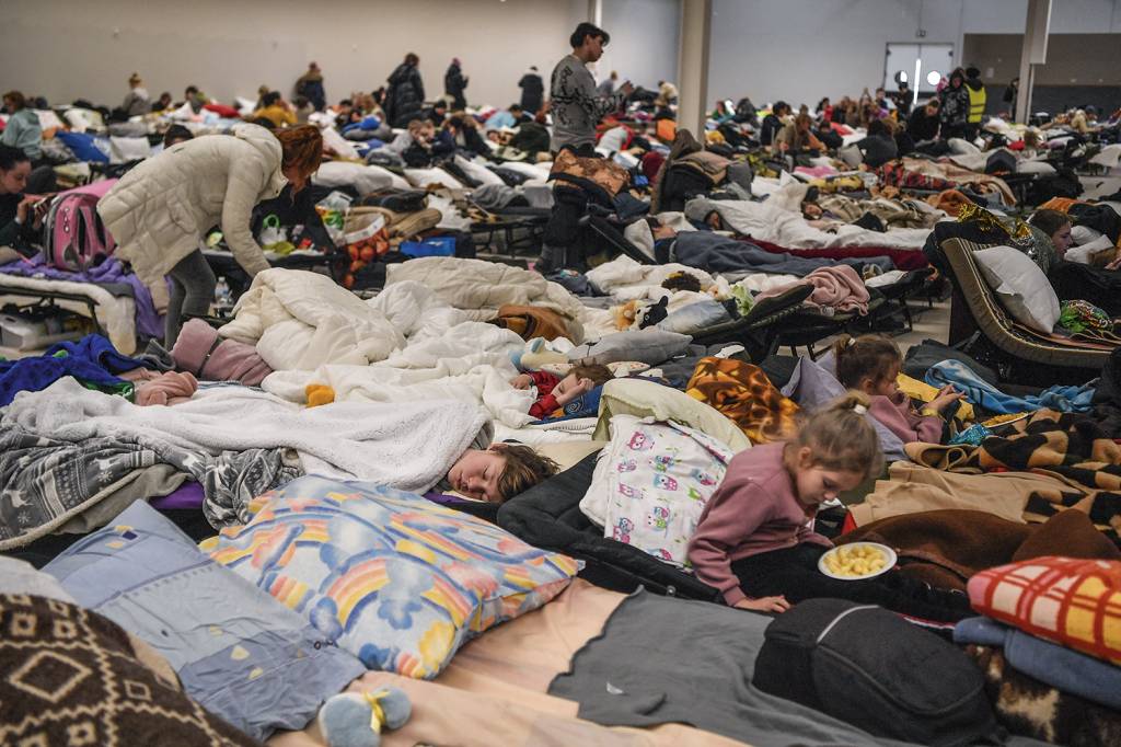 REFUGIADOS-ABRIGO-POLONIA-000_324P6FW.jpg DESCANSO - Abrigo para refugiados na Polônia: uma das maiores levas migratórias já vistas -