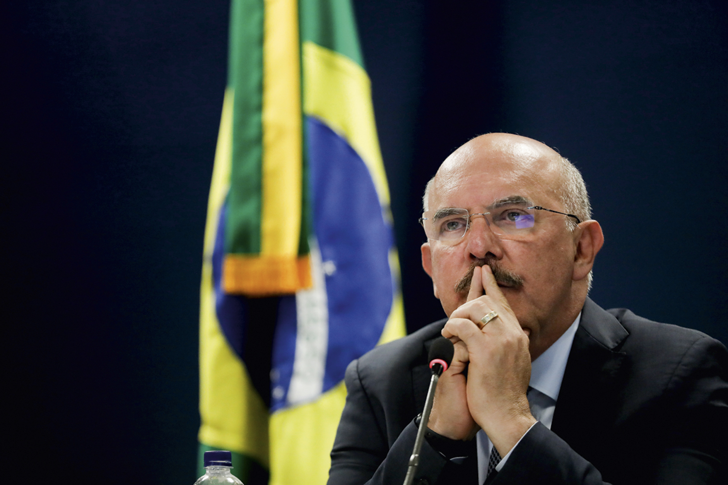 OBEDI&Ecirc;NCIA -&ensp;O ministro Ribeiro: lamban&ccedil;a t&eacute;cnica e avers&atilde;o &agrave;s m&aacute;s not&iacute;cias -