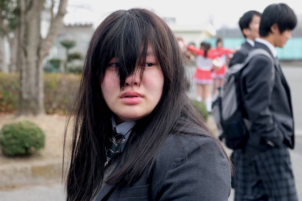 Switched 2.jpg SWITCHED - A minissérie japonesa na Netflix une o clichê cômico da troca de corpos ao horror para narrar conflito adolescente -