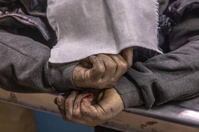 Um cadáver de um homem civil em um necrotério de Brovary, na região de Kiev - Um cadáver de um homem civil em um necrotério de Brovary, na região de Kiev -