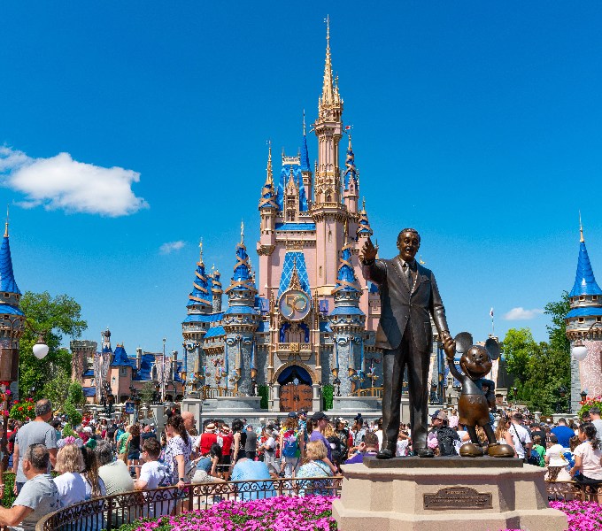 A manobra de Ron DeSantis para extinguir processo da Disney