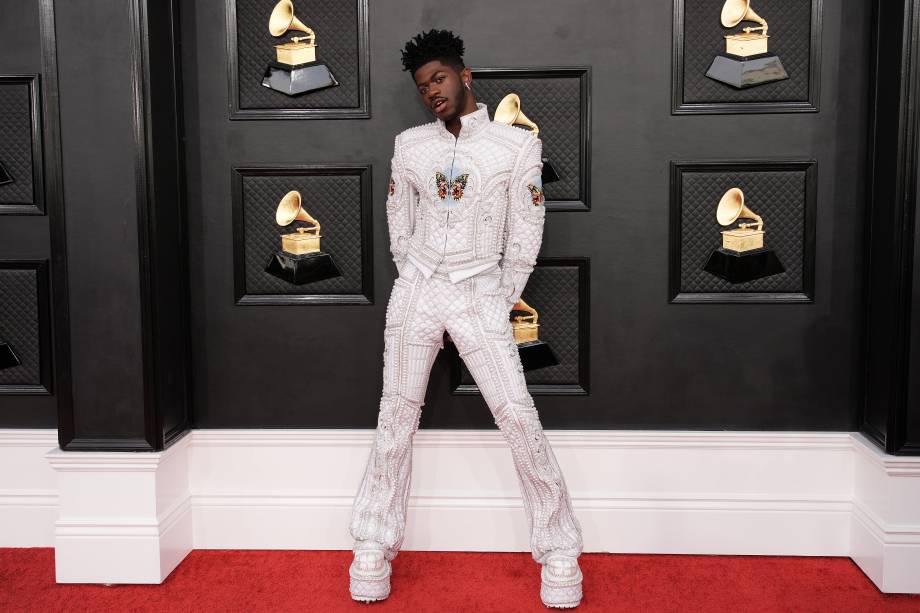 O cantor Lil Nas X no Grammy 2022