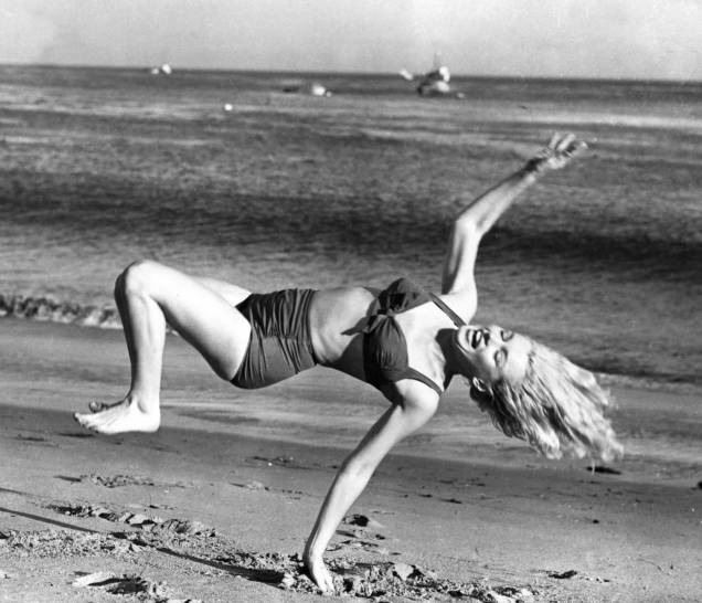 Marilyn, durante uma pausa nas filmagens na década de 50, em Hollywood, Los Angeles - Marilyn, durante uma pausa nas filmagens na década de 50, em Hollywood, Los Angeles -