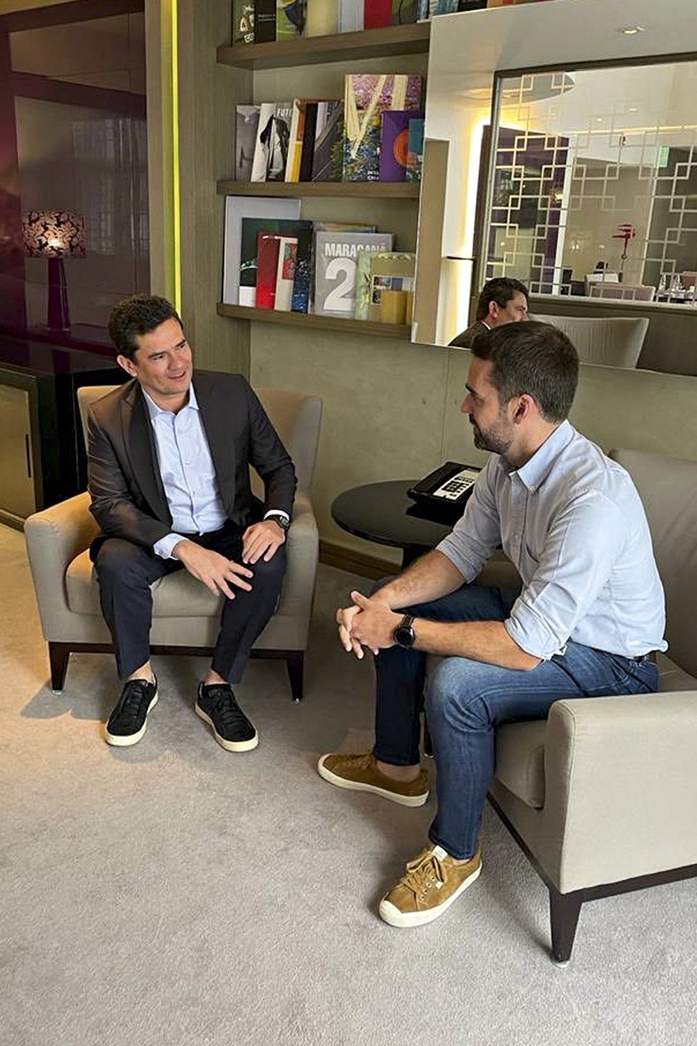 SERGIO-MORO-EDUARDO-LEITE-TWITTER-2022-091.jpg COSTURA - Moro, com Eduardo Leite: o ex-juiz mantém uma agenda de candidato -