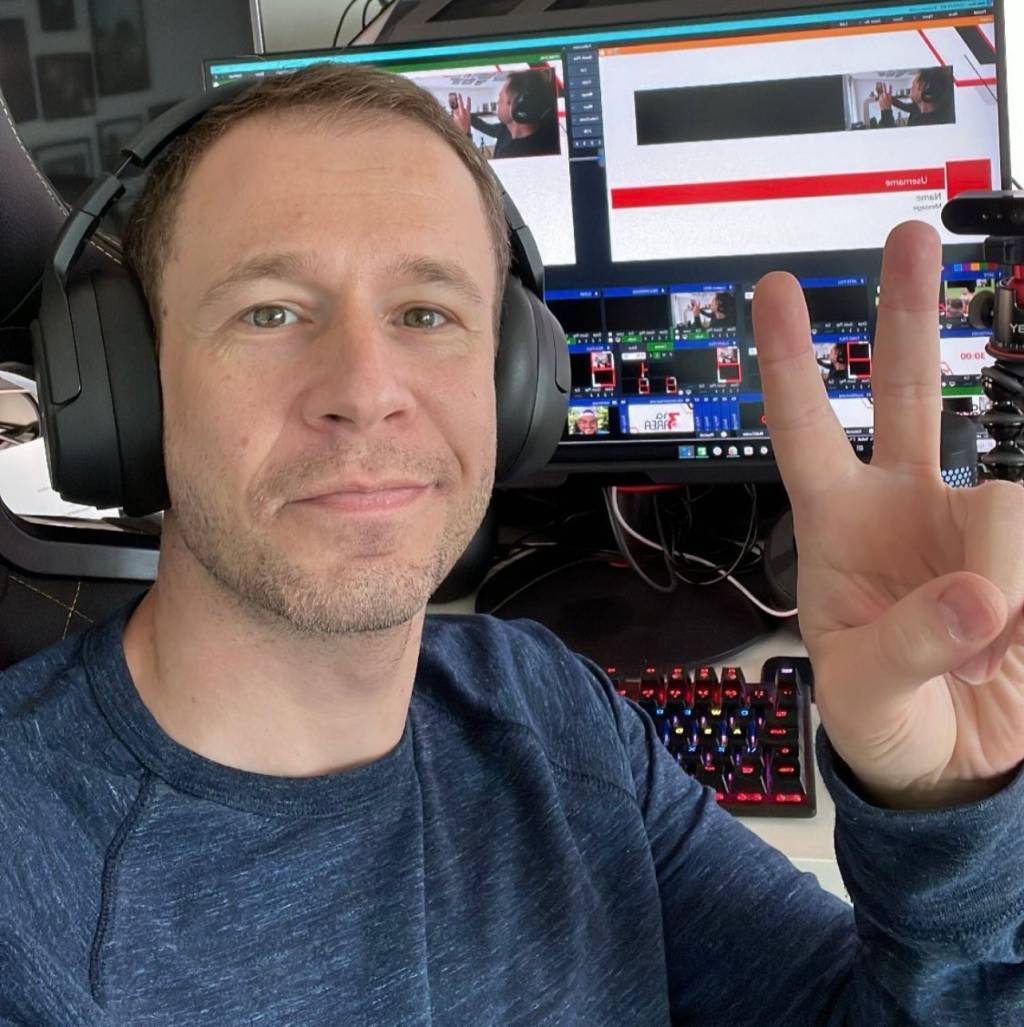 Tiago Leifert se perde na crítica a Vini Jr sobre Bola de Ouro