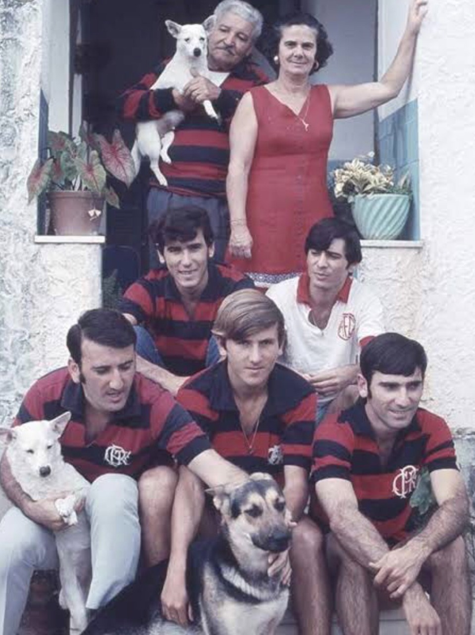 Em livro, irmão de Zico resgata história da família durante ditadura