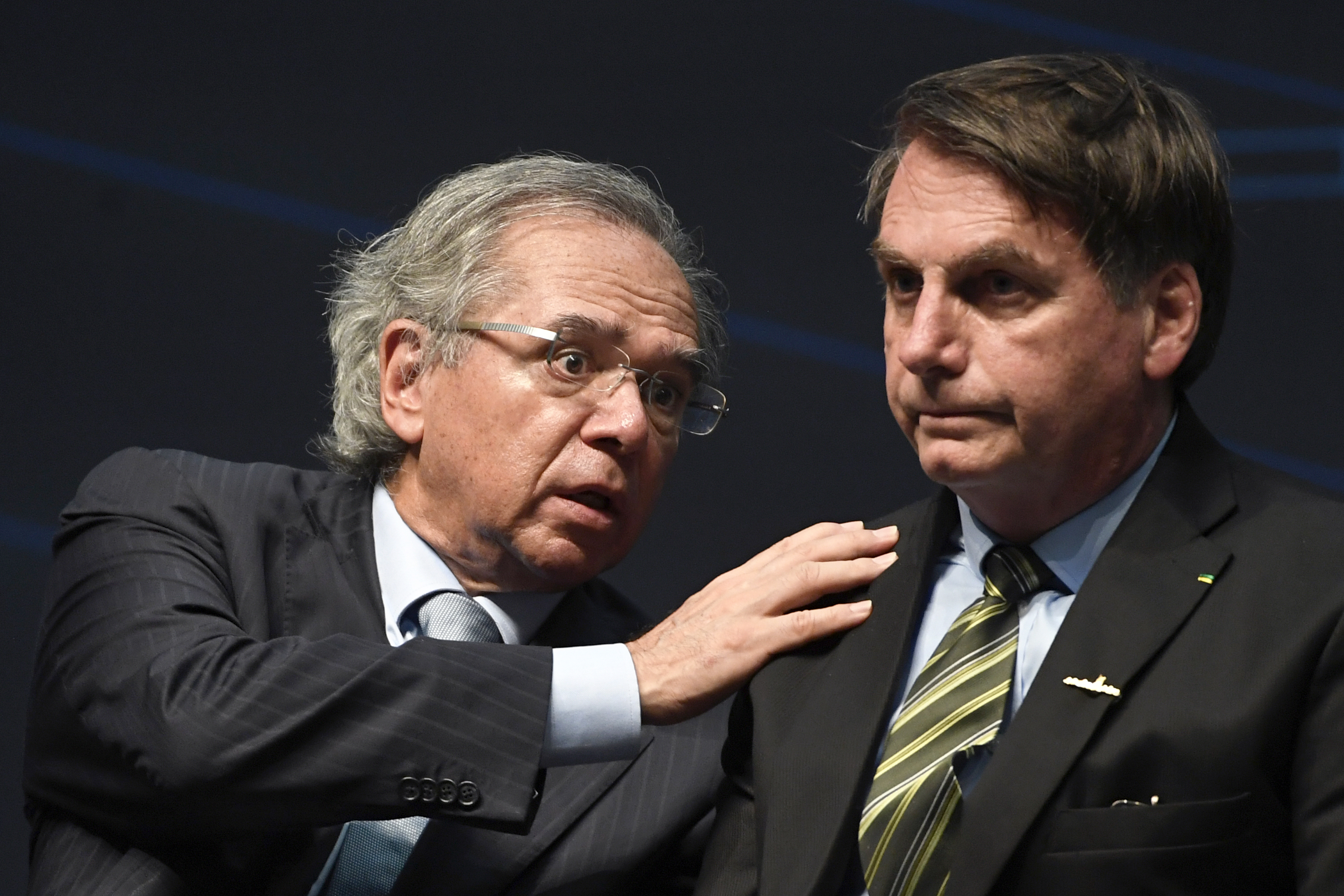 Senador pede impeachment de Bolsonaro e Guedes por pedaladas fiscais