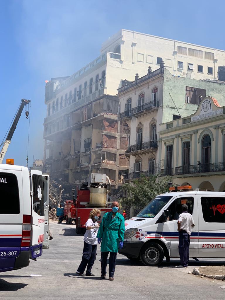 Explosão destrói hotel em Havana e deixa desaparecidos e ao menos 4 mortos