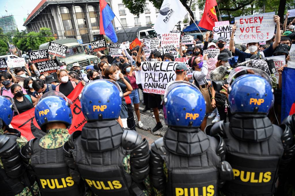 PHILIPPINES-POLITICS-VOTE PHILIPPINES-POLITICS-VOTE