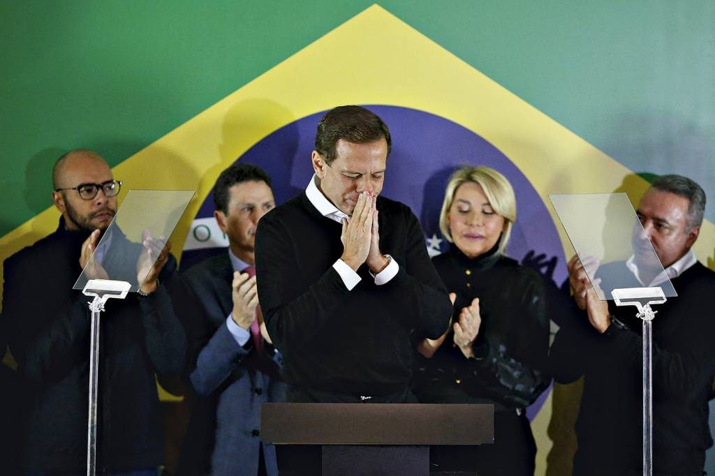 055_AGIF457649-(1).jpg FORA DO PÁREO - João Doria (PSDB): o ex-governador de São Paulo foi pressionado pelo partido para abandonar a disputa -