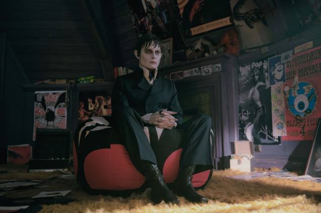 Johnny Depp em "Sombras da Noite", 2012 de Tim Burton. Johnny Depp em "Sombras da Noite", 2012 de Tim Burton.
