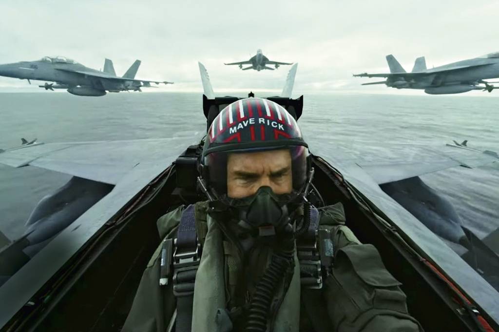 ABRE-2-TOP-GUN-MAVERICK-45.jpg ACROBATA - Tom Cruise no novo filme: cenas reais com o ator pilotando o avião -