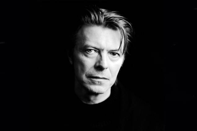 Cantor e músico inglês David Bowie, Nova York 2001. Cantor e músico inglês David Bowie, Nova York 2001.