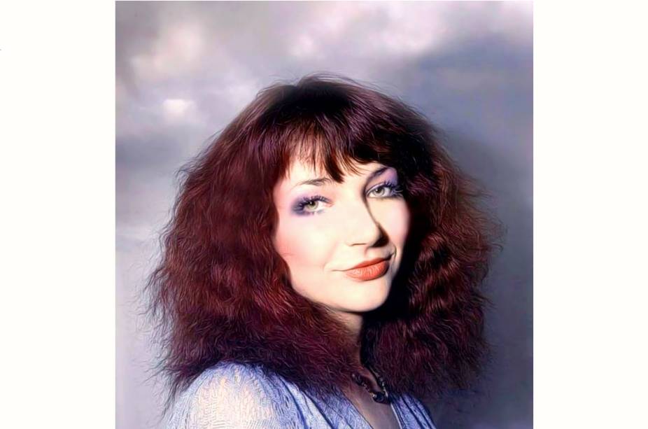 Cantora e compositora inglesa Kate Bush, em 1984.