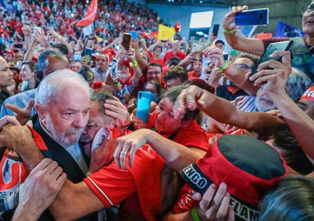 11.05.2022 - Lula participa de Plenária Popular em Juiz de Fora-MG. 11.05.2022 - Lula participa de Plenária Popular em Juiz de Fora-MG.