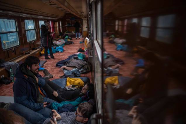 Estação ferroviária de Mostyska, com refugiados ucranianos que se abrigam da guerra em seu país. Estação ferroviária de Mostyska, com refugiados ucranianos que se abrigam da guerra em seu país.