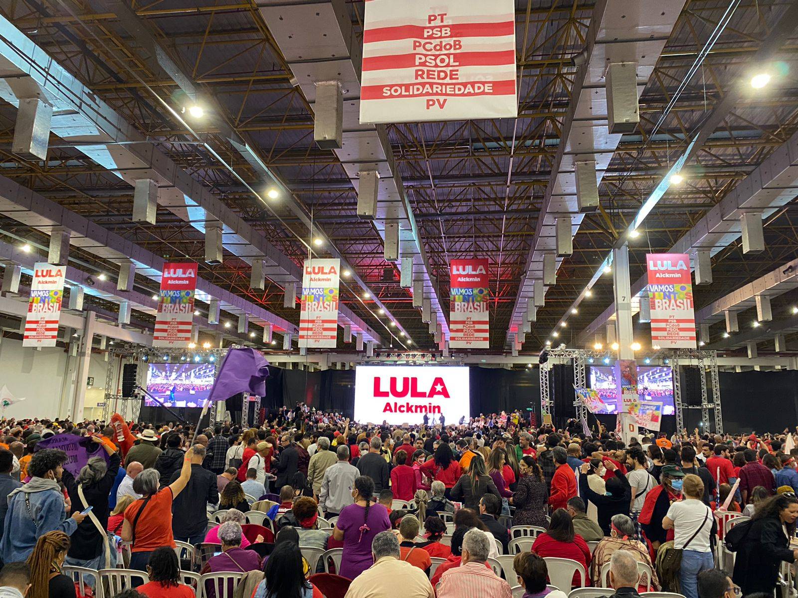 Com restrições a Alckmin, militantes se reúnem por candidatura de Lula