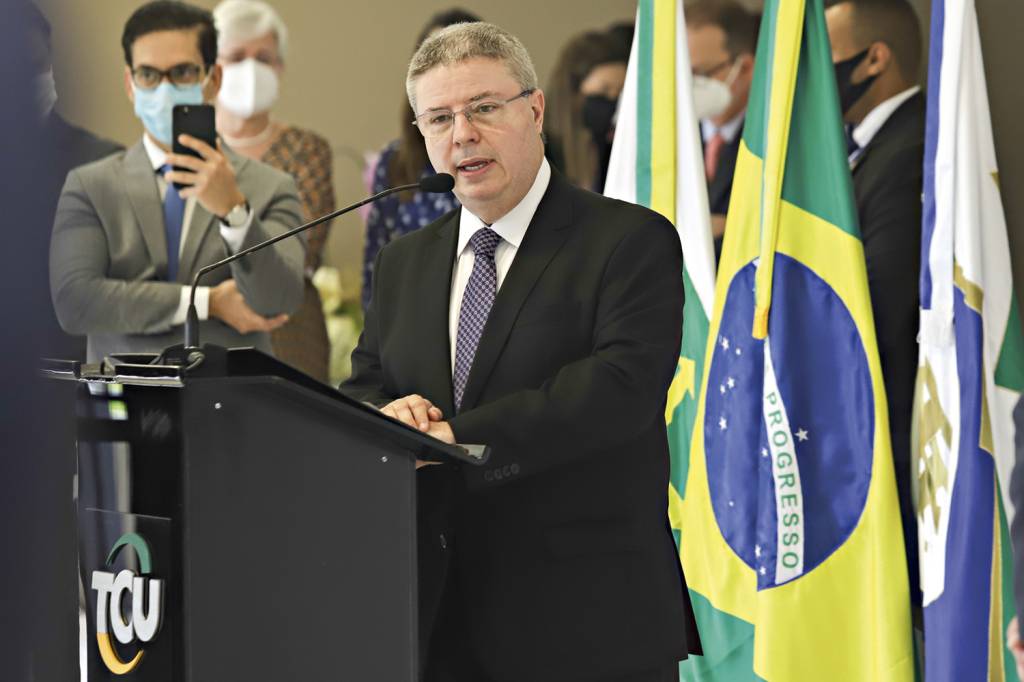 ANTONIO-ANASTASIA-POSSE-TCU-2022-08.jpg TRIBUNAL - Anastasia: recomendações para que gastos sejam transparentes -