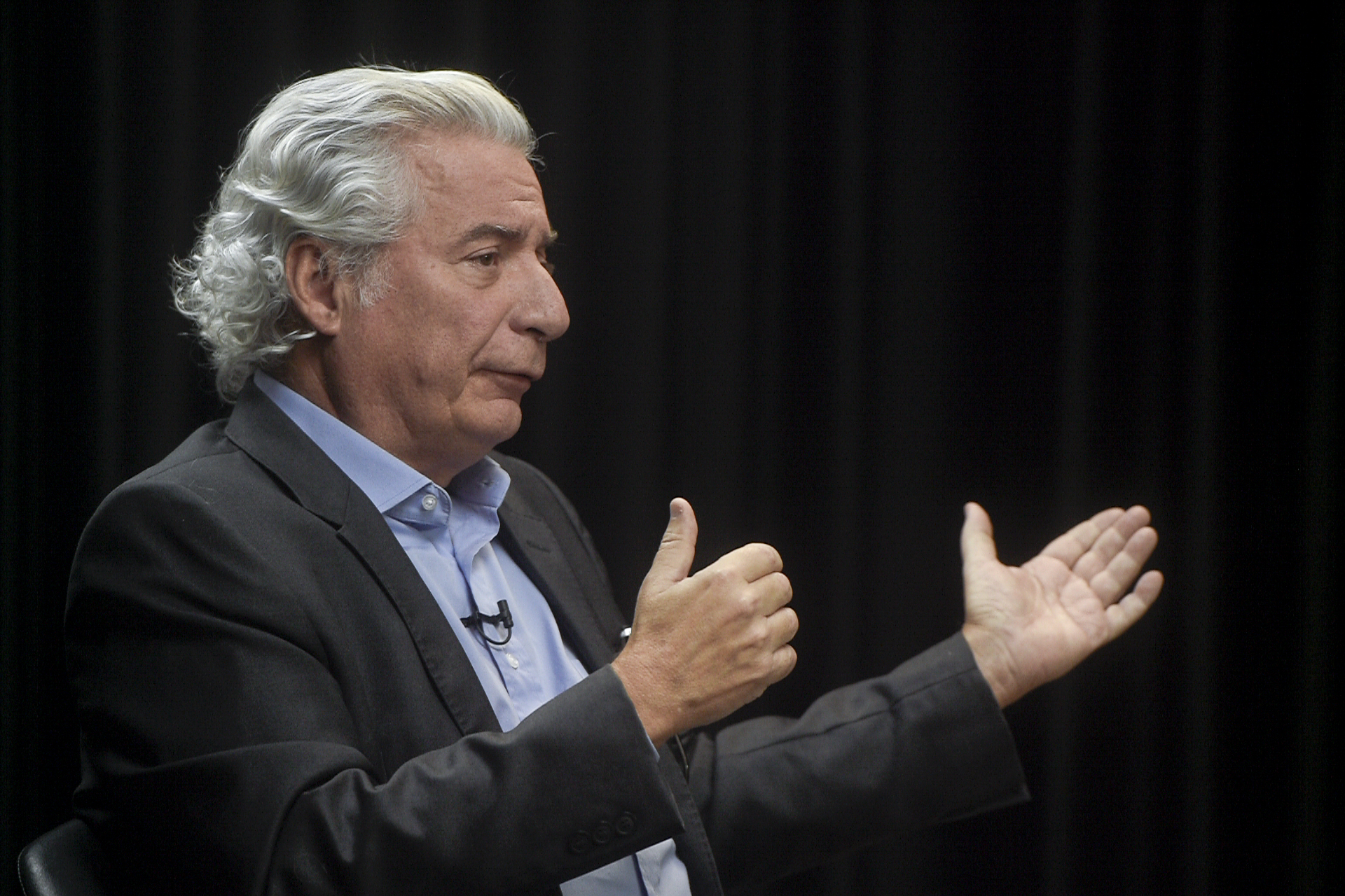 ‘Baterias são apoio, mas não podem substituir térmicas’, diz Adriano Pires