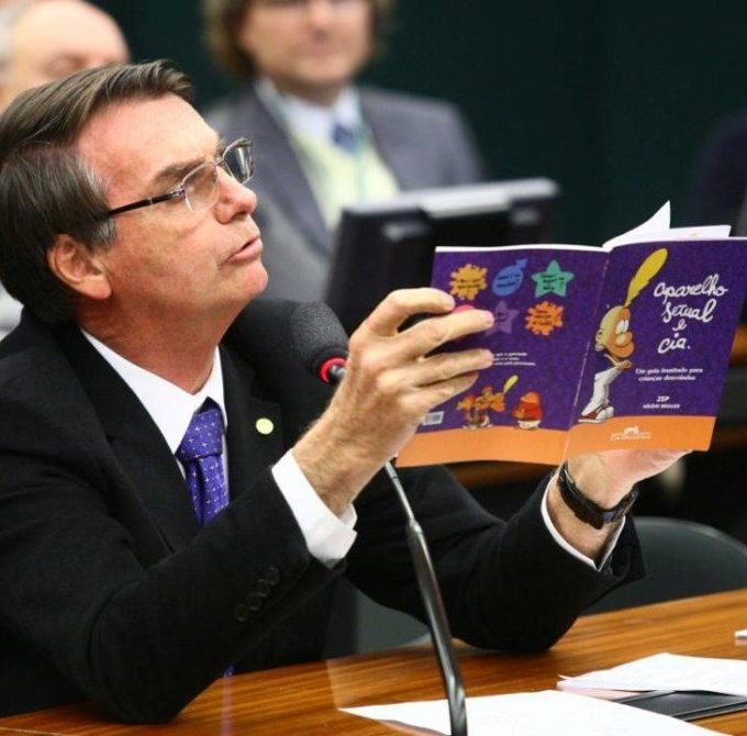 ‘O kit gay responde a uma sociedade conservadora’, diz pesquisador