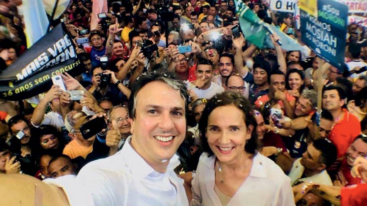 ALIADOS - Camilo Santana e Izolda Cela: o ex-governador do PT prefere a candidatura da pedetista que o sucedeu no cargo -