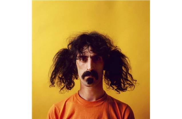 Músico e vocalista americano Frank Zappa, anos 80. Músico e vocalista americano Frank Zappa, anos 80.