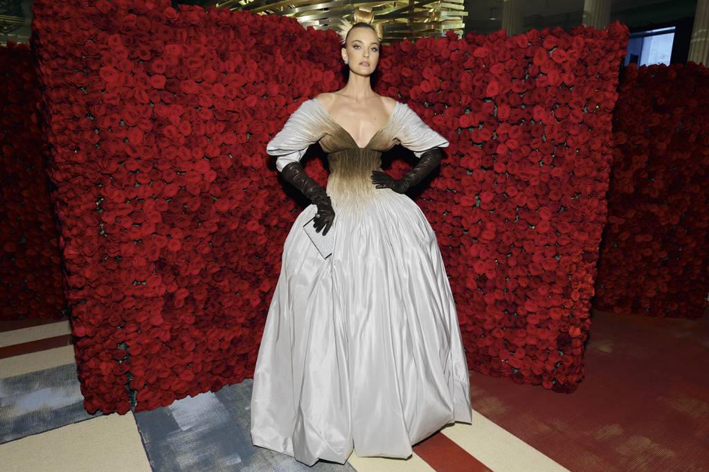 GettyImages-1395077291.jpg MET GALA - Nos braços de Carol Trentini: destaque -
