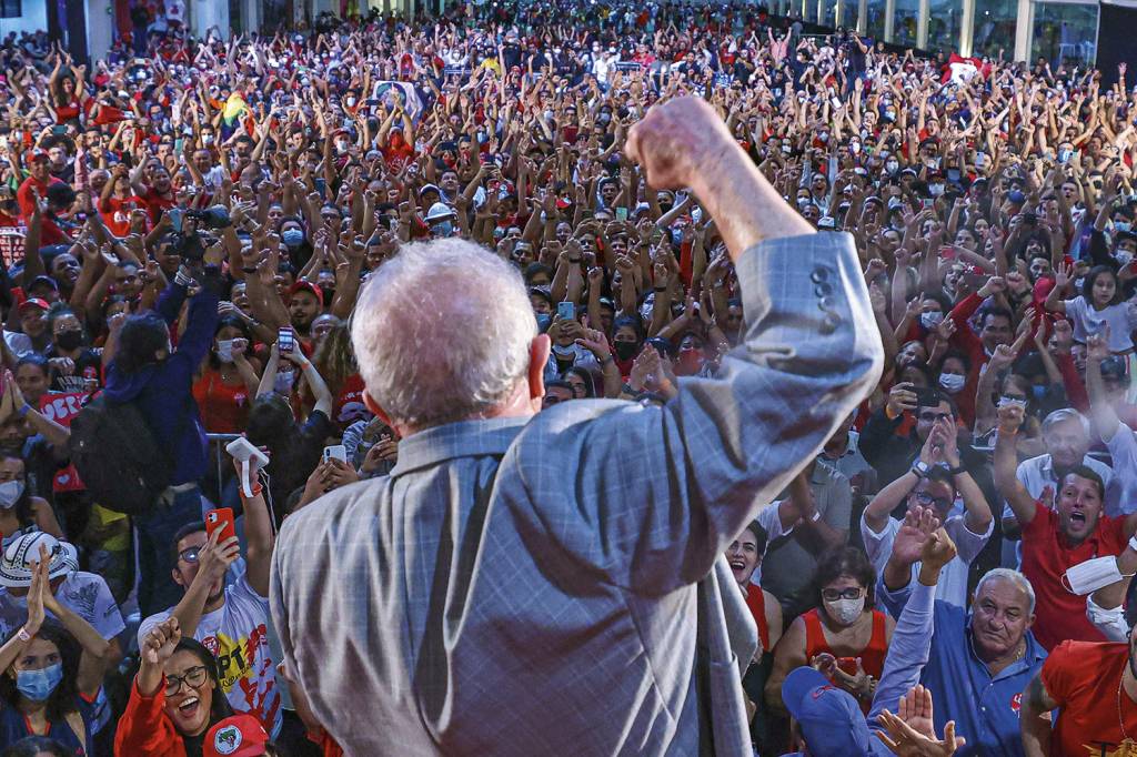 LULA-ALAGOAS02.jpg LIVRE PARA FALAR - No palanque: defesa de ditadores, criminosos, críticas a policiais e ideias econômicas equivocadas -