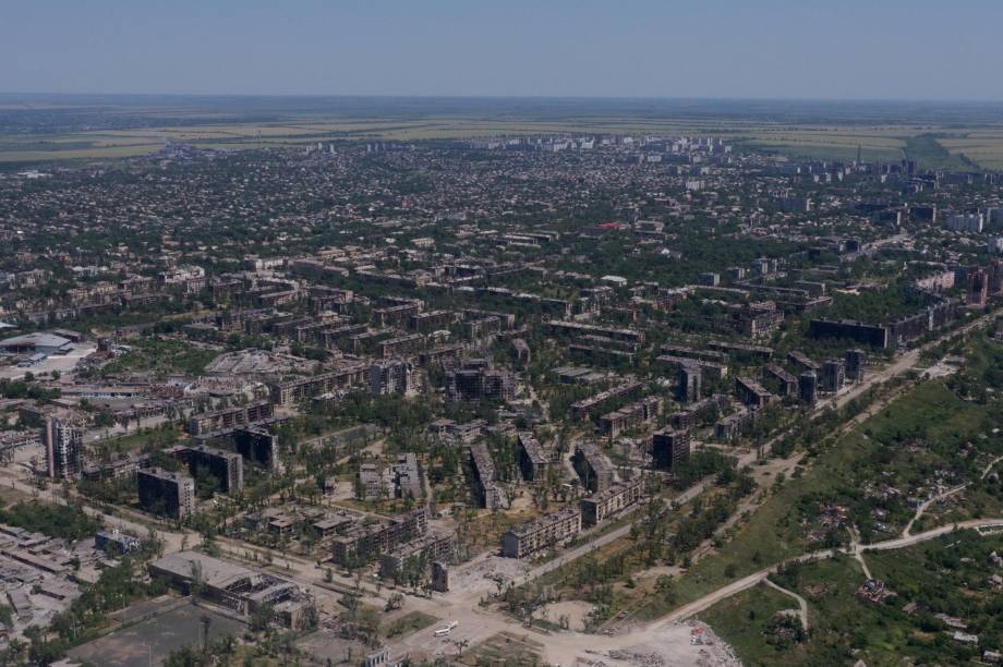 Vista geral da cidade de Mariupol, em meio à ação militar russa na Ucrânia, em 13 de junho de 2022.