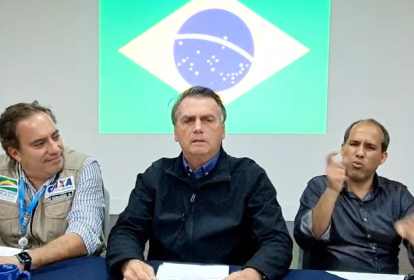 O presidente Jair Bolsonaro (PL) fala sobre a soltura do ex-ministro Milton Ribeiro