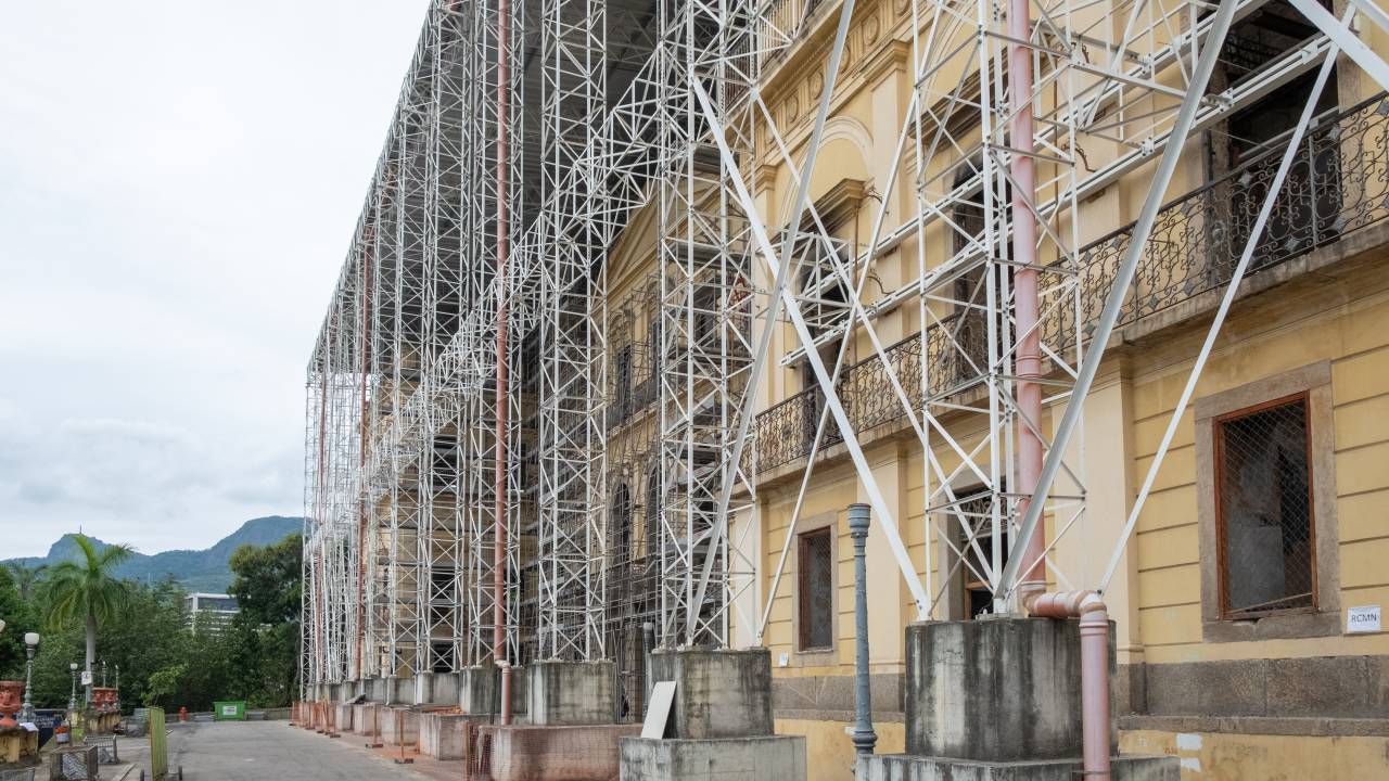 Fachada en obras do Paço de São Cristóvão, no Rio
