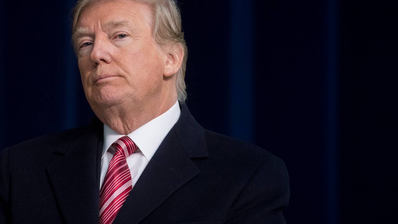 US President Donald Trump speaks during a retreat with Republican lawmakers at Camp David in Thurmont, Maryland, January 6, 2018. / AFP PHOTO / SAUL LOEB