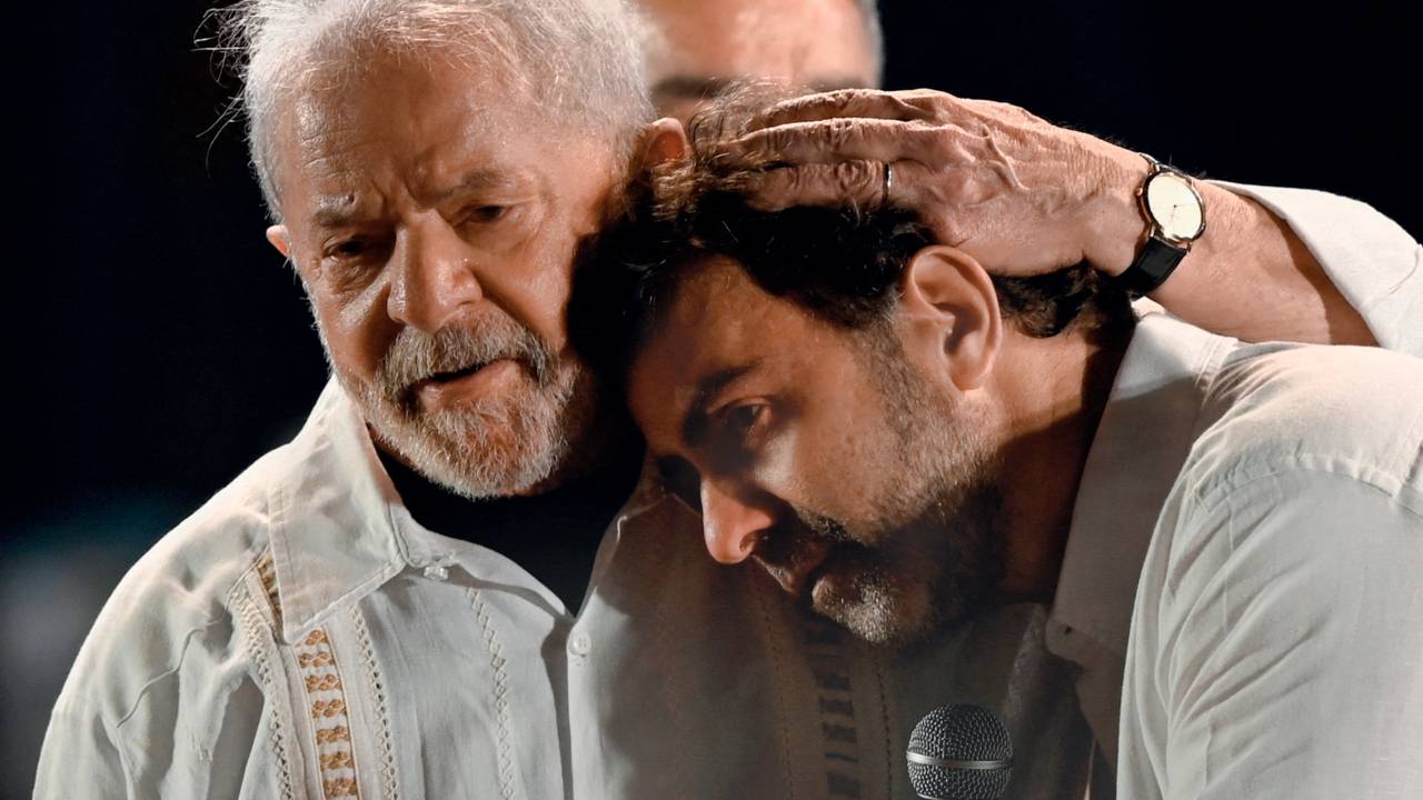 A VIDA É DURA - Lula com Freixo, seu candidato: uma ala petista se articula para que ele faça palanque duplo -