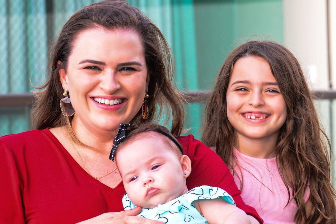 Marília Arraes e suas filhas, Maria Bárbara e Maria Isabel -