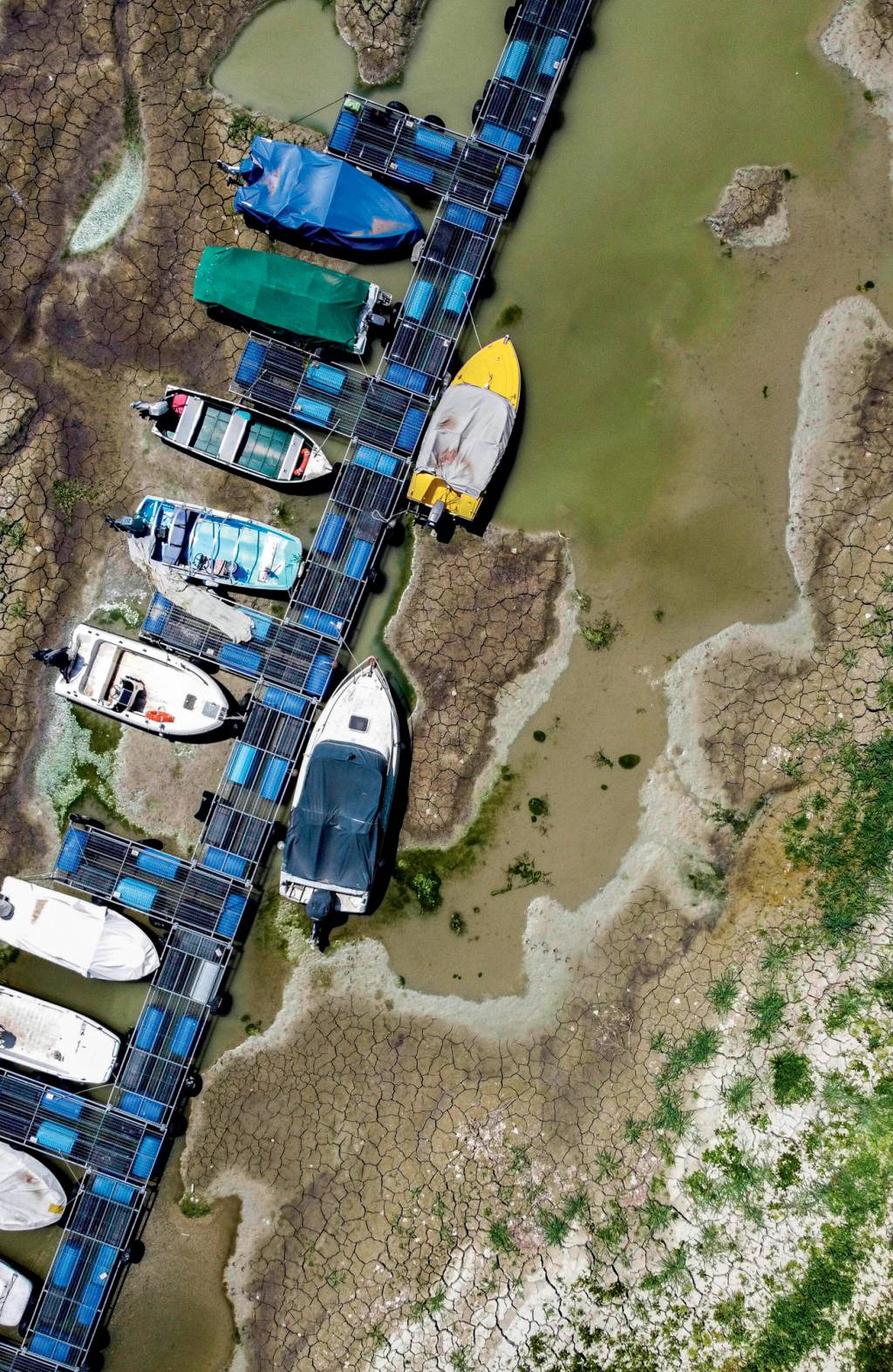 Drought in northern Italy CADÊ A ÁGUA? - O nível do Rio Pó, na Itália, baixou: o risco de seca paira sobre a metade do território da UE -