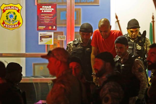 Adélio Bispo de Oliveira, agressor do então candidato `a presidência da república Jair Bolsonaro, deixa a Polícia Federal em Juiz de Fora-MG após cerca de três horas de interrogatório. 09/07/2018. Adélio Bispo de Oliveira, agressor do então candidato `a presidência da república Jair Bolsonaro, deixa a Polícia Federal em Juiz de Fora-MG após cerca de três horas de interrogatório. 09/07/2018.
