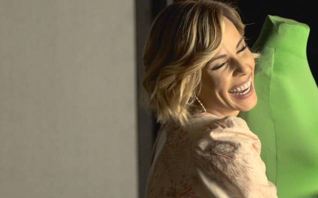 A apresentadora Ana Furtado na mensagem de final de ano da Globo, "Abracem o novo Tempo", de 2020. A apresentadora Ana Furtado na mensagem de final de ano da Globo, "Abracem o novo Tempo", de 2020.