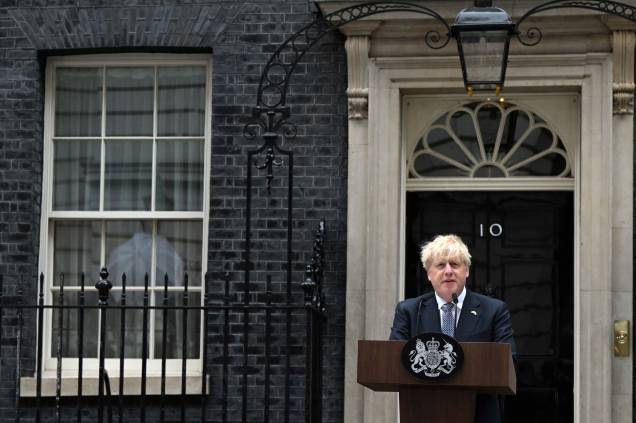 O primeiro-ministro da Grã-Bretanha, Boris Johnson, faz sua declaração de renúncia, em frente à 10 Downing Street, em 07/07/2022. O primeiro-ministro da Grã-Bretanha, Boris Johnson, faz sua declaração de renúncia, em frente à 10 Downing Street, em 07/07/2022.