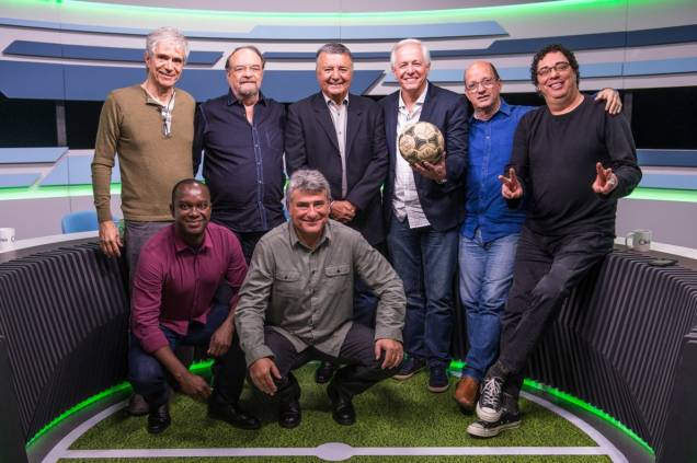 Jornalistas Maurício Stycer, Marco Antônio Rodrigues, Arnaldo Cézar Coelho, Milton Leite, Marcos Uchôa, Walter Casagrande Jr., Paulo César de Oliveira e Kléber Machado, no programa "Grande Círculo" da Sportv, 2019. Jornalistas Maurício Stycer, Marco Antônio Rodrigues, Arnaldo Cézar Coelho, Milton Leite, Marcos Uchôa, Walter Casagrande Jr., Paulo César de Oliveira e Kléber Machado, no programa "Grande Círculo" da Sportv, 2019.