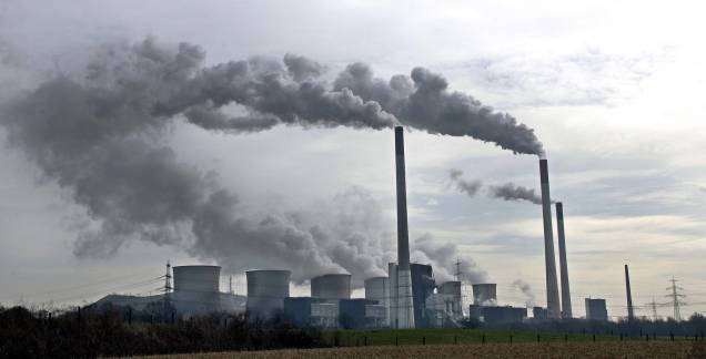 Uma grande usina de carvão do fornecedor E.ON de Gelsenkirchen, Alemanha, em 22/02/2017. Uma grande usina de carvão do fornecedor E.ON de Gelsenkirchen, Alemanha, em 22/02/2017.