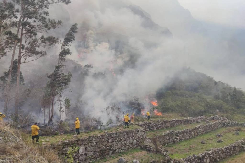 Incêndio em Machu Picchu Incêndio em Machu Picchu