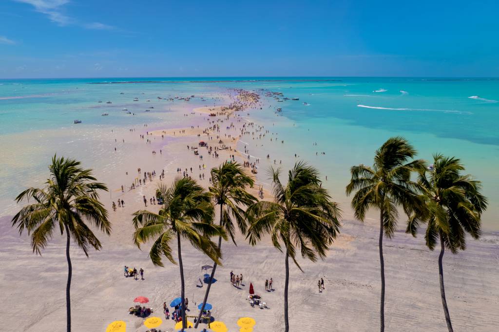 Maragogi Beach in Alagoas IMPULSO - Maragogi, em Alagoas: os destinos domésticos estão em alta nas agências -